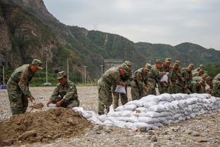 科贝：17岁边卫福特今日将与巴萨续约至2029年