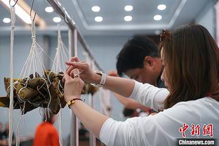 小卡：每场比赛都有不同的机会 今晚祖巴茨和鲍威尔抓住了机会